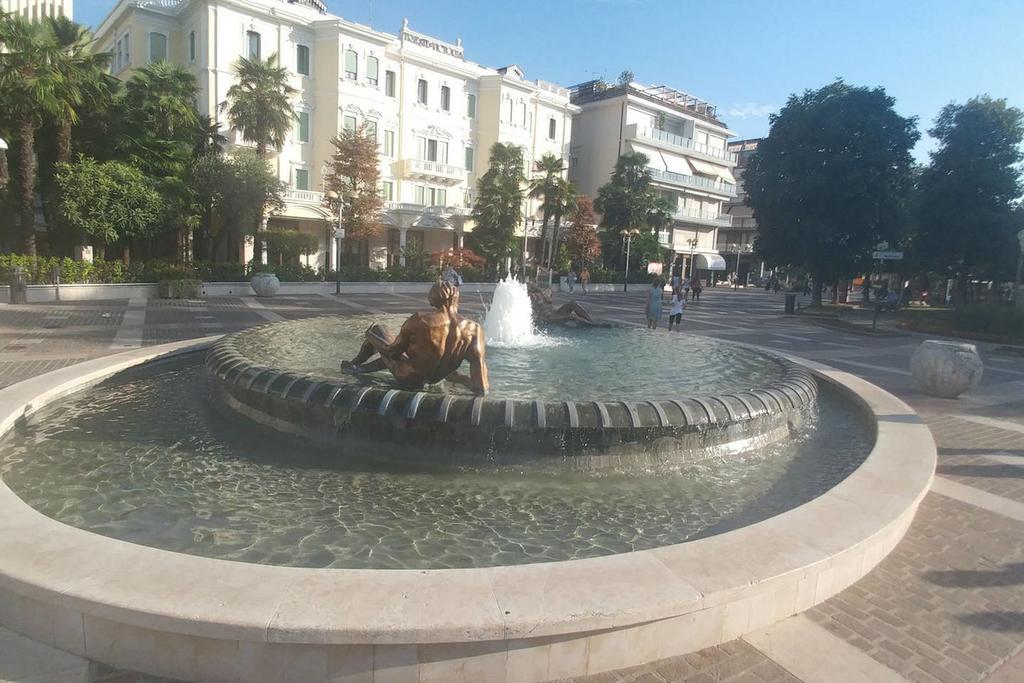 Ferienwohnung Le Petit Monde - Eleganza E Relax In Centro A Abano Terme Exterior foto