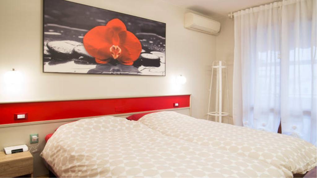 Ferienwohnung Le Petit Monde - Eleganza E Relax In Centro A Abano Terme Exterior foto